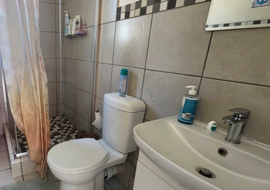 3 Bedroom Property for Sale in Ngwenya River Estate North West